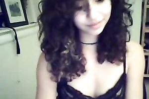 Petite brunette hair demonstrates her booty for the livecam