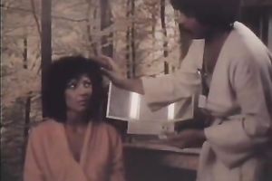 Hot slut gets her bushy cookie fingered in retro sex video