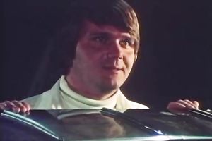 She pulls out his shlong of the zipper in his jeans and sucks