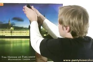 Sexy Russian hottie with pantyhosed legs gets her feet worshiped