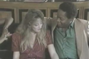 Bosomy blondie cheers up BBC by swallowing it unfathomable mouth on beach