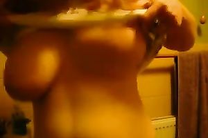 Great American love bubbles of a chunky white golden-haired white bitch