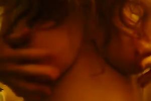 Great American love bubbles of a chunky white golden-haired white bitch