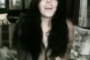 Attractive webcam model with biggest breasts puts on a admirable show