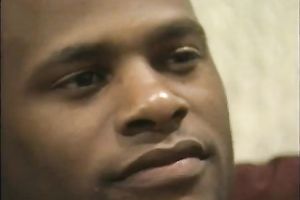 Sporty swarthy tramp with merry rack gets her furry burger eaten