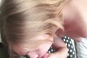 Nasty golden-haired nympho sucks her lover's 10-Pounder until this babe receives a facial