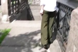 Elizabeth is not ashamed to pee her pants in a public place