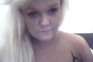 This spruce fine wazoo blond with blue eyes blows like a pro