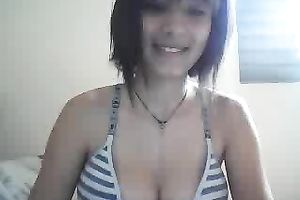 Skinny hottie with glamorous large pointer sisters lastly takes off her bikini