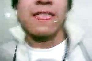 I am a very experienced wench and I know how to give a wonderful oral job