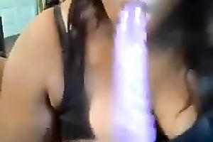 Ebony PAWG honey on livecam plays with a ribbed sex tool