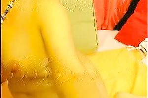 Mature skank fingers her hirsute cunt in sexy cam solo scene