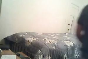 This skank wishes her bodacious paramour to fuck her in missionary position