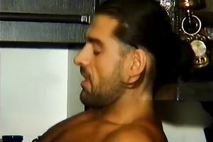 Svelte brunette hair sunburnt chick shows depth of her face hole