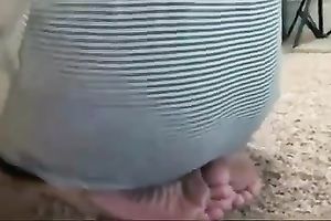 Foot licking homemade clip with 2 gorgeous brunettes