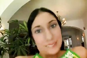 Two pigtailed pippins get their coochies hailed by a fortunate fucker