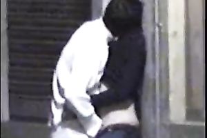 This stud just can not stop giving a kiss his hawt girlfriend