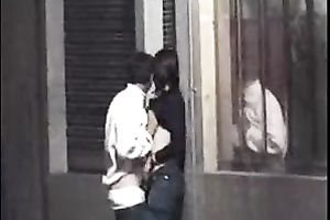 This stud just can not stop giving a kiss his hawt girlfriend