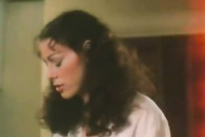 Kinky and hot brunette hair with outstanding body gets a carpet munch