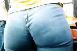 This raven haired honey with a large butt can put u in a trance