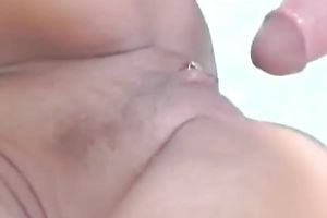 Brunette babe with great shapes bonks a sexy dude underneath the sky