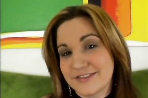 Even when she is not fucking her BF, this babe is engulfing on his wang