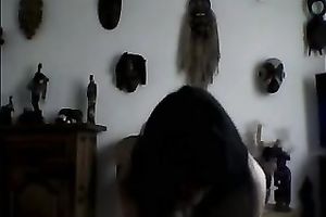 I am a self assured woman and I know how to make a nice striptease show