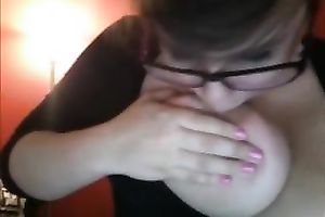 Stunning solo with a juggy mommy kneading and licking her marangos