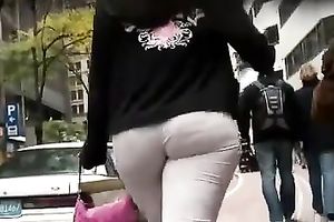 This gorgeously hawt chick with large jiggly arse makes me thirsty