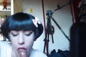 Prurient wench with dark silky hair knows how to give a worthwhile orall-service