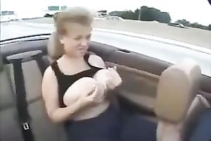 Amateur blond plays with her biggest natural pointer sisters in a car