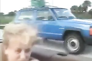 Amateur blond plays with her biggest natural pointer sisters in a car