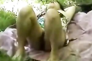 I love to finger fuck my girlfriend's luscious love tunnel on livecam