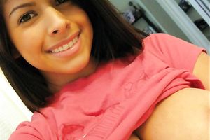 Busty Babe Layla Rose Plays Her Pussy On A Couch