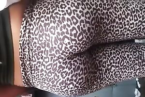 Sexy sweetheart with large wet butt had no idea I was spying on her