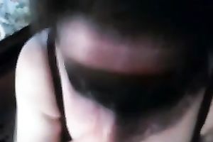 My hotwife knows how to give a priceless oral sex whilst being blindfolded