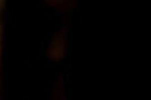 Pretty dark brown honey looks pleasant engulfing my dark 10-Pounder