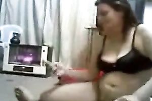 Mature and bulky Iraqi wife plays with my palpitating schlong