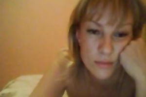 Small tittied livecam model shows off her nicely shaped bum