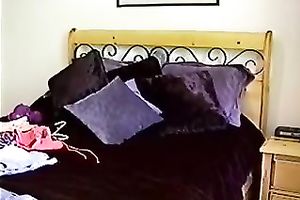 Chubby Indian babe acquires all exposed in her bedroom in solo episode