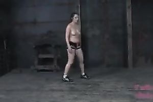 Bodacious chick does a bit of workout in advance of BDSM session