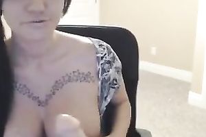 Beautiful brunette hair babe with glamorous breasts on cam