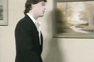 Voracious MILFs gives astonishing double oral in FFM trio retro porn episode