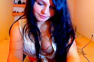 Sweet hawt Chick with Huge Tits Masturbate on Cam