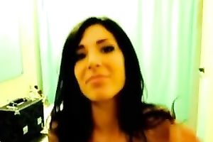 I can't live out of stripping on webcam for my online fans