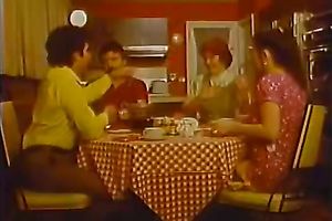 Slutty dark brown acquires her face hole screwed before vaginal penetration