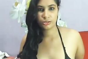 Chatting with a hot brown skin latin babe in hawt straps on livecam