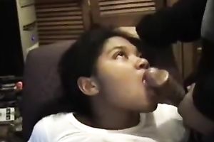 Chubby dark white women gives great blowjob to her desirous man