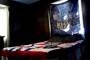 Juicy white nightclub floozy doubleteamed in the bedroom