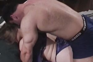 Fleshy beauty gives head to a stud after enjoying passionate cunni